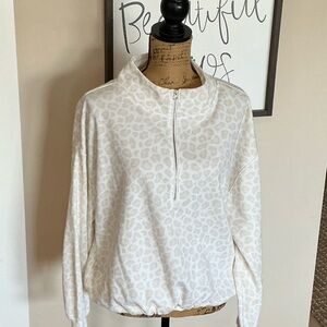 Old Navy White Patterned Women's Half-Zip Sweatshirt